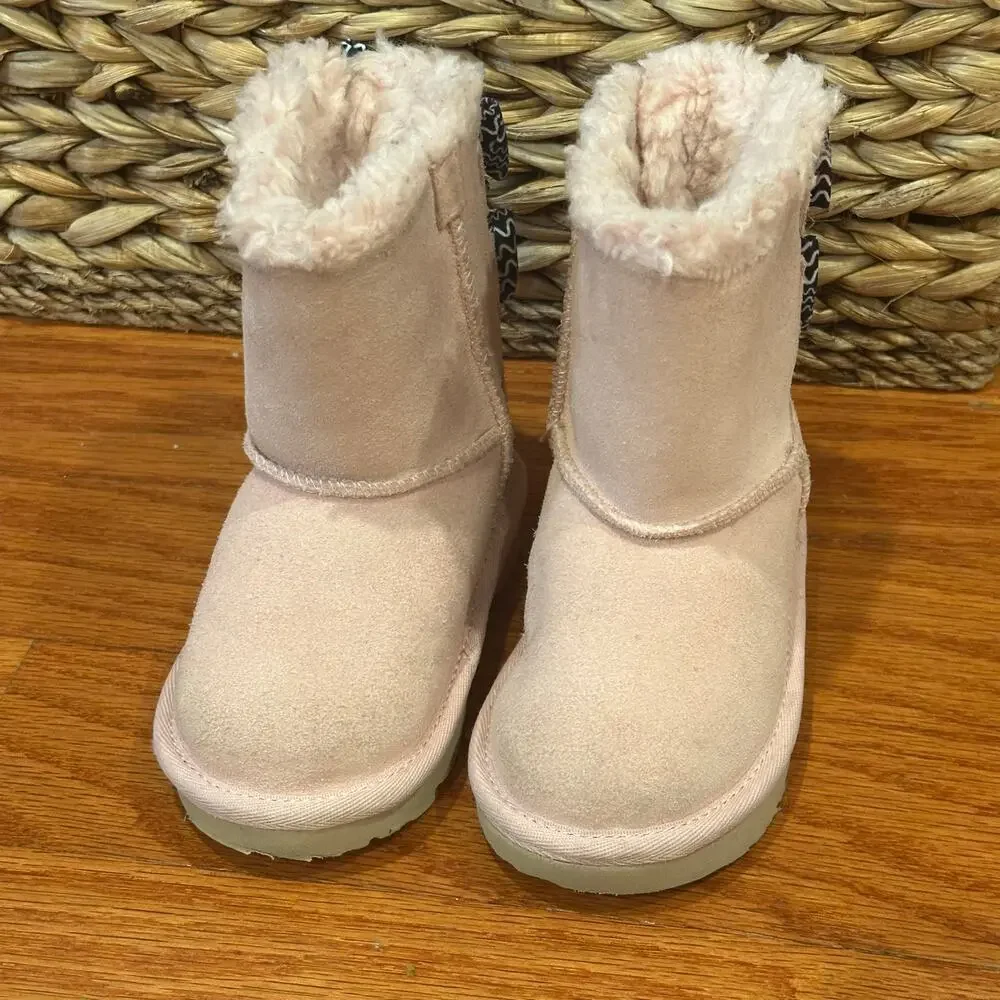 UGG Bailey Bow II Boots sz 7 Pattern Bow UGGs